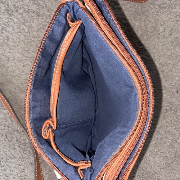 Vintage Chaps purse - Picture 4 of 6